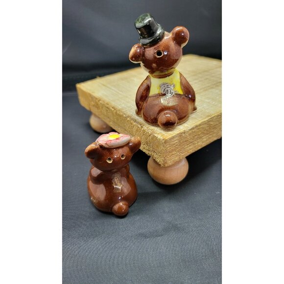 Vintage Anthropomorphic Japanese Salt and Pepper Shakers - Picture 3 of 7